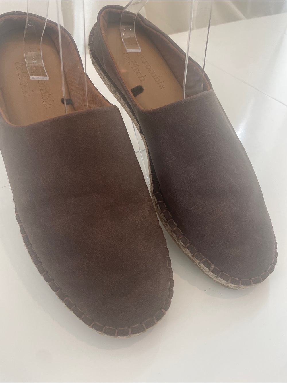 Abercrombie & Fitch Men’s Brown Slip-On Espadrille Loafers. Insoles look new!